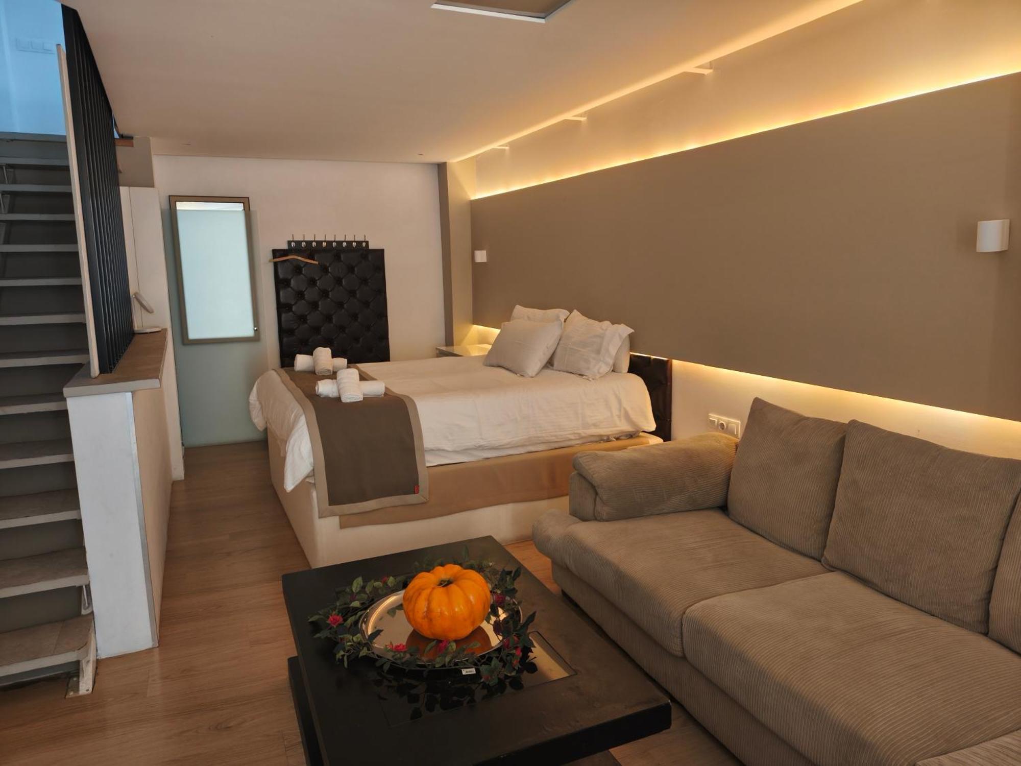 Two-Bedroom Superior Apartment